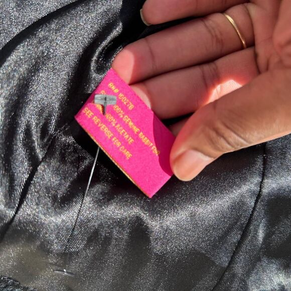 Black Y2K Genuine Fur Vest - Picture 5 of 5